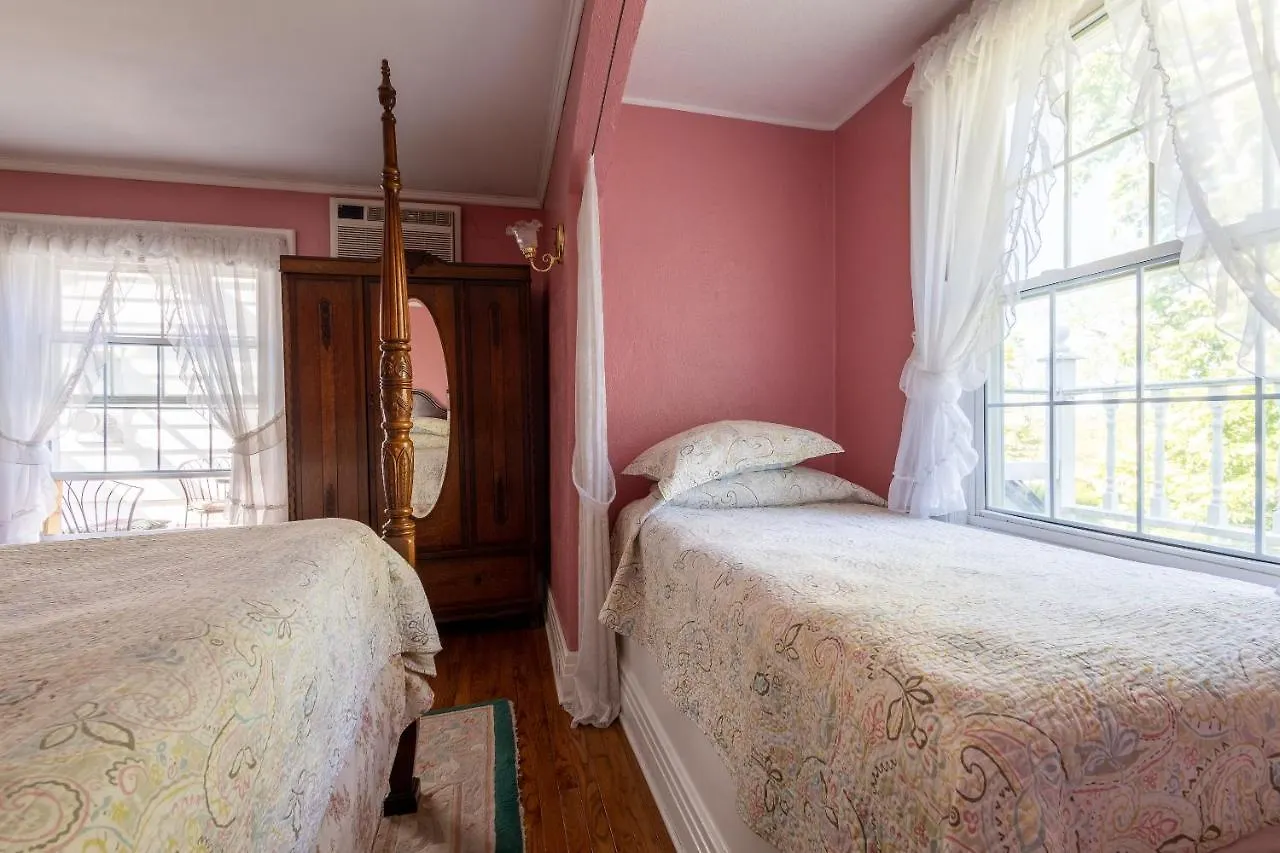 Bed & Breakfast Chestnut Inn Niagara Falls